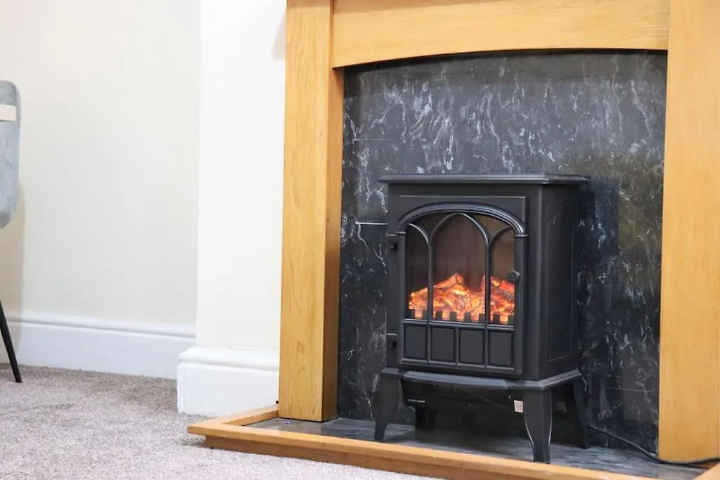 Апартаменты Comfortable 2 Bedroom House Beeston Hill Великобритания