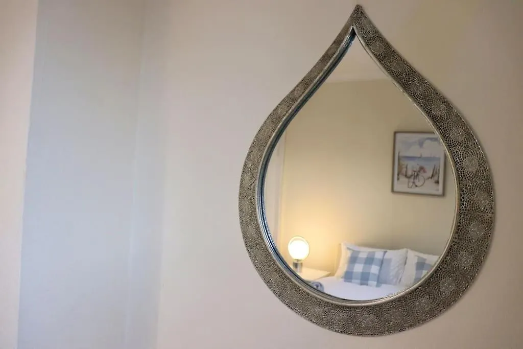 Апартаменты Comfortable 2 Bedroom House Beeston Hill